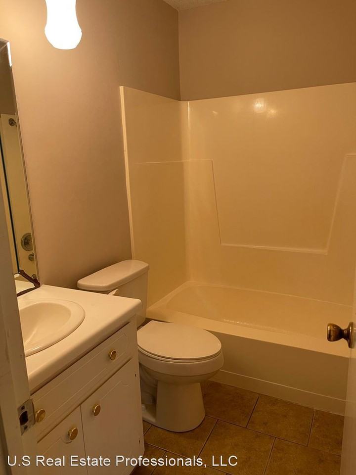 200 Darsey Rd - Photo 2 of 18