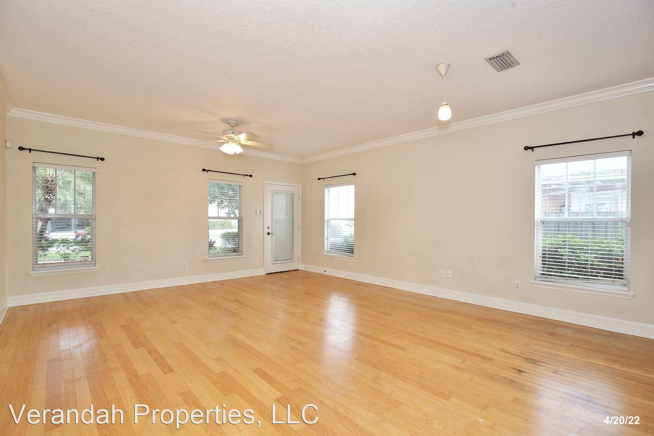 2128 Lucerne Ter - Photo 2 of 21