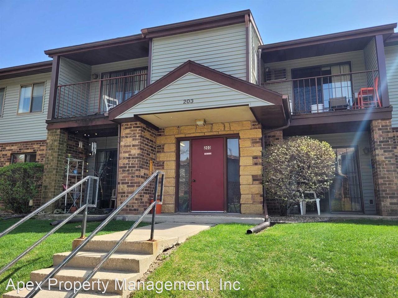 203 Ski Ct