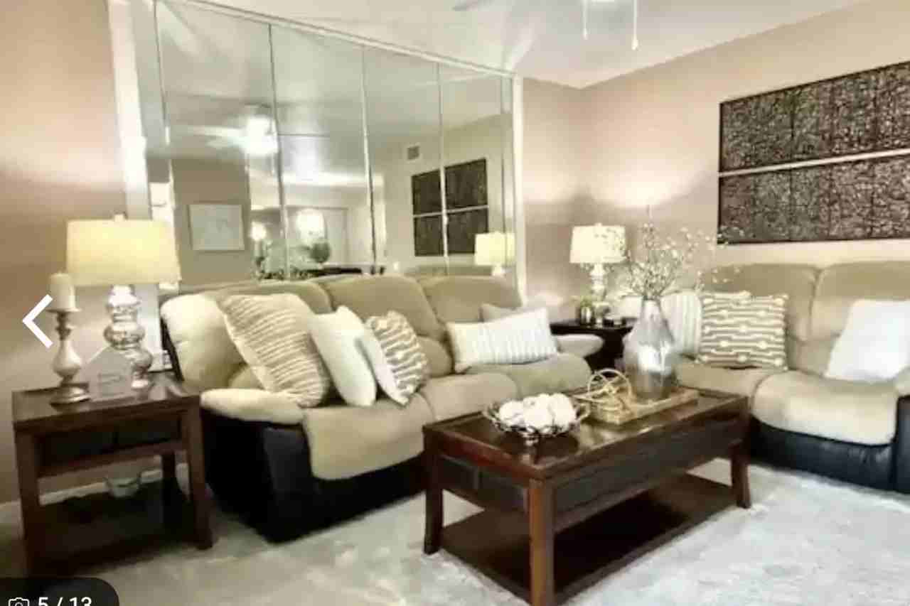 7320 Glenmoor Ln - Photo 2 of 27