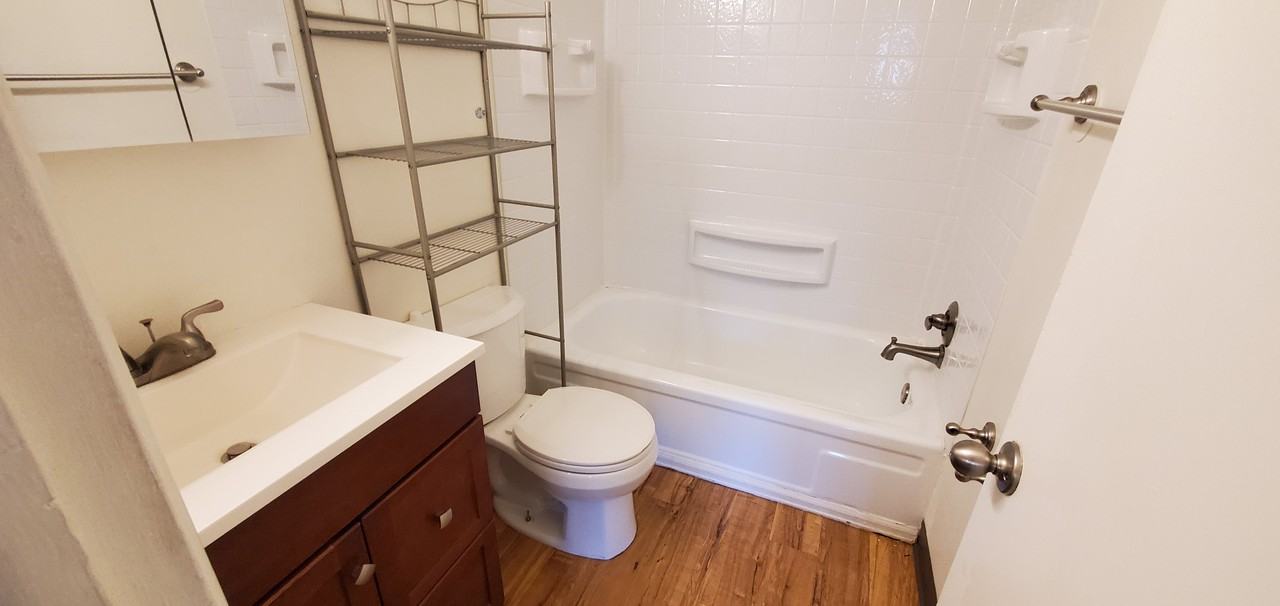 1323 S Coffman St - Photo 2 of 4