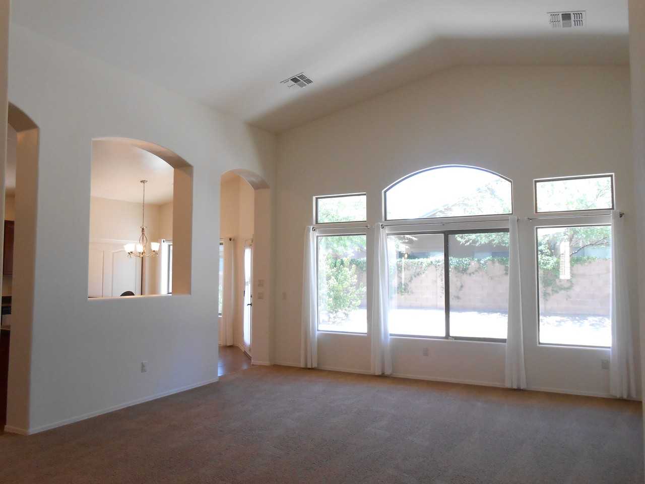 647 W Adagio Ln - Photo 3 of 14