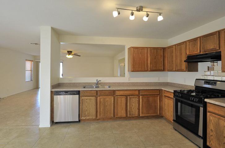 9903 E Rocky Vista Dr - Photo 4 of 23