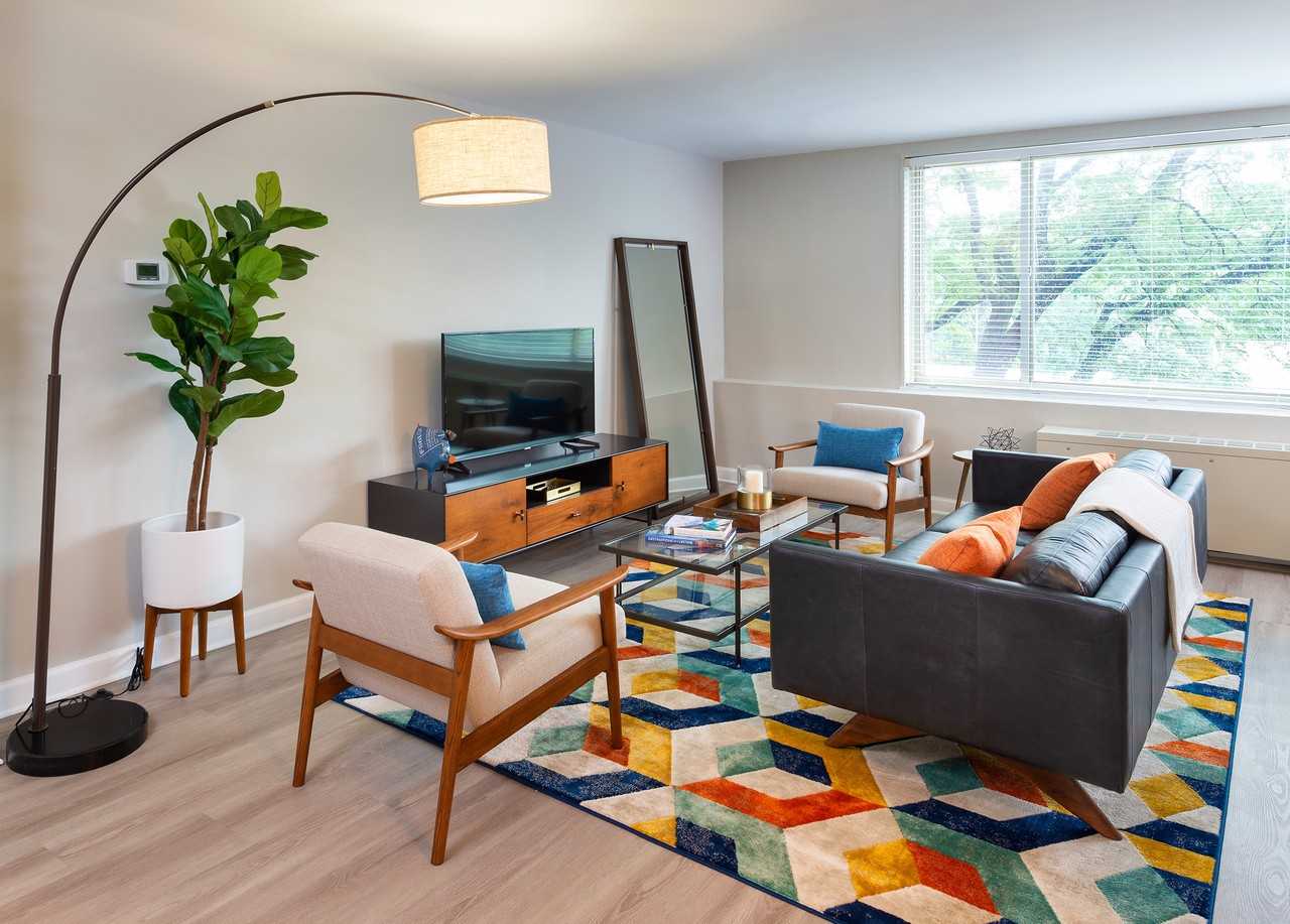 Dominion Plaza - Photo 6 of 20