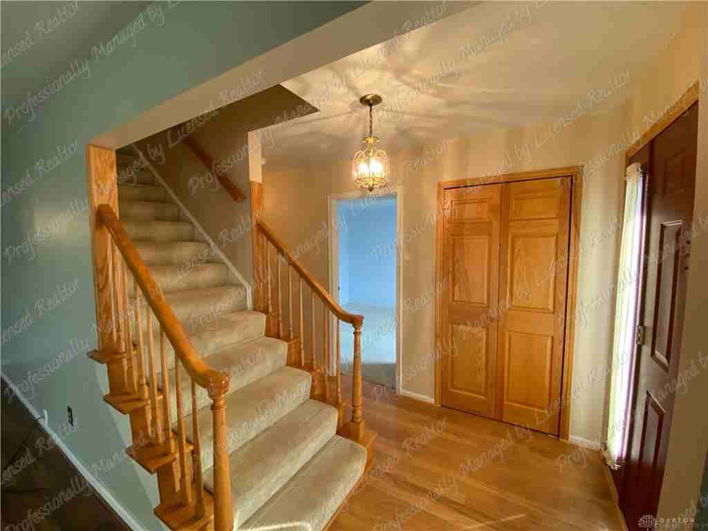 5413 Quisenberry Dr - Photo 3 of 38