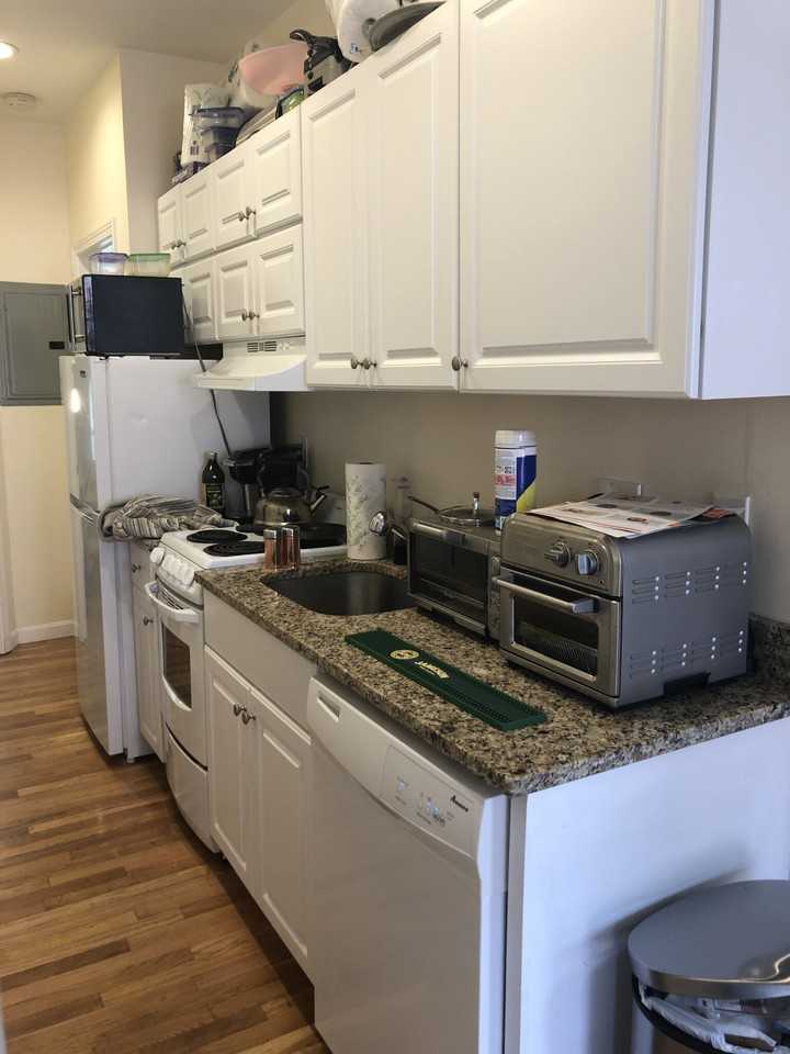 31 Phillips St #3