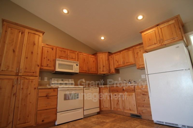 3061 1st St - Photo 4 of 16