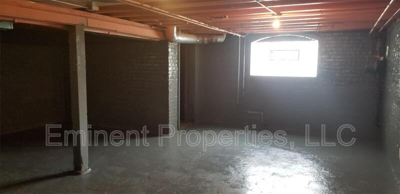 8608 S Kingston Ave - Photo 3 of 10