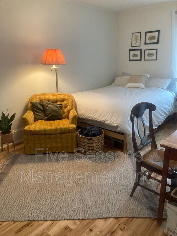 18 Hayward St #20 - Photo 2 of 31