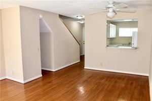 featured image of 1000 Mallery St #68