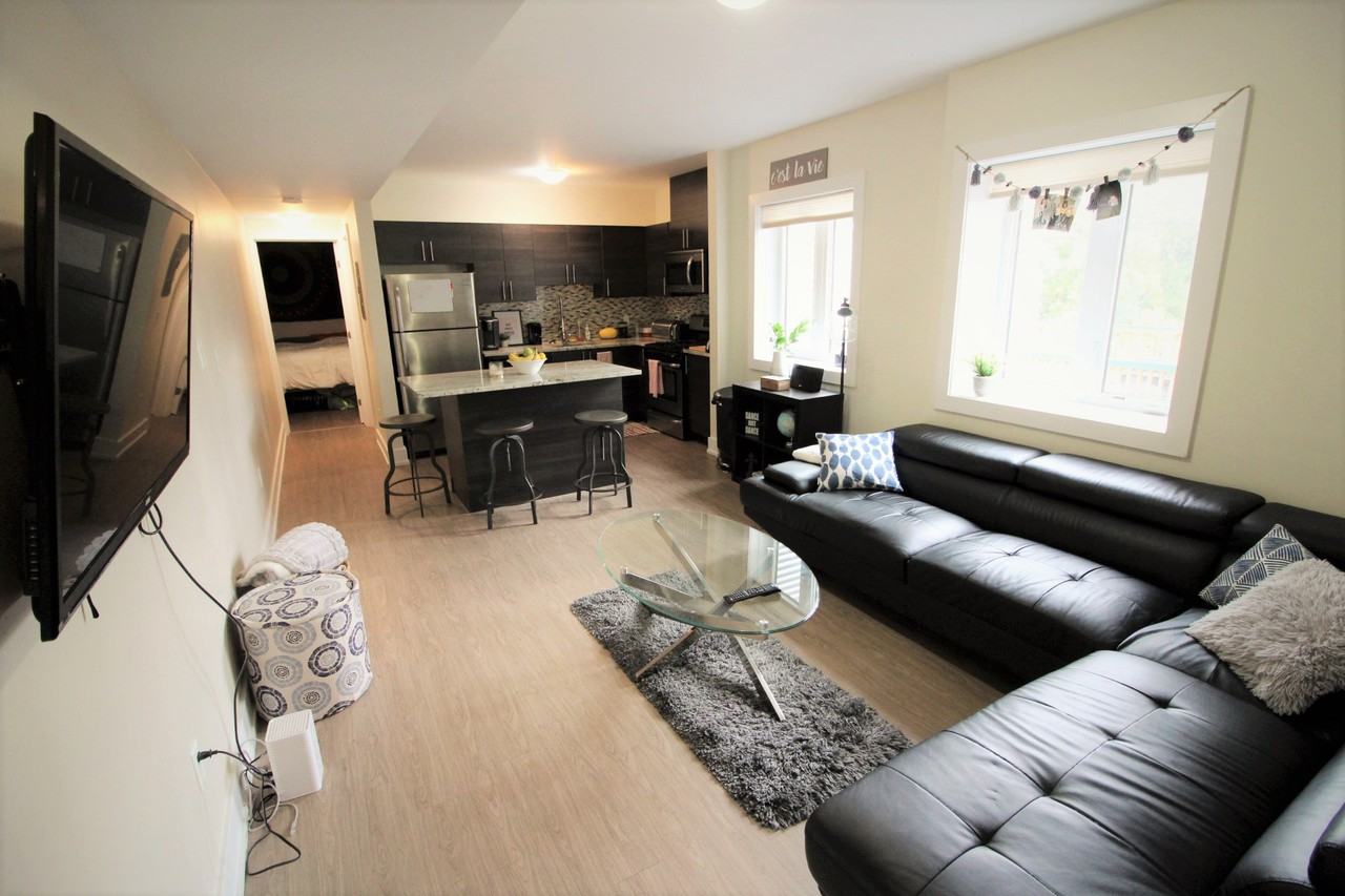 185 Henderson Ave - Photo 2 of 31