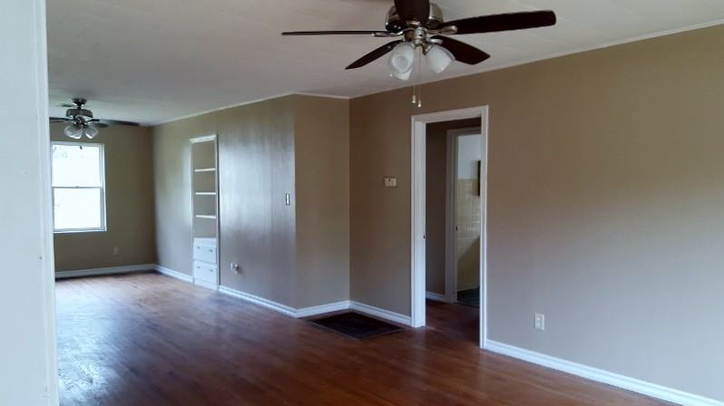 2030 W Arrowhead Dr #1 - Photo 4 of 8