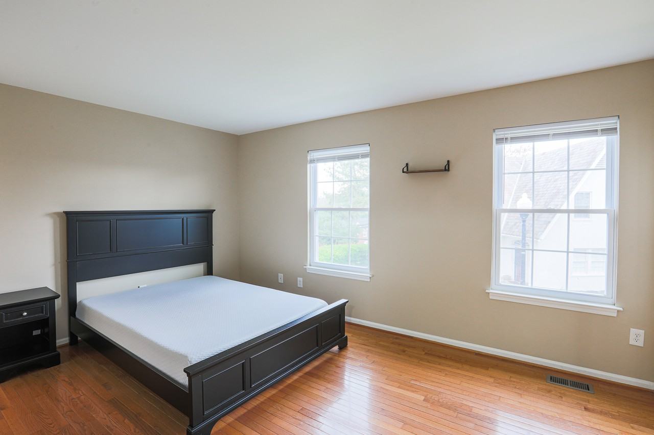 1020 Dartmouth Glen Way #1 - Photo 4 of 10