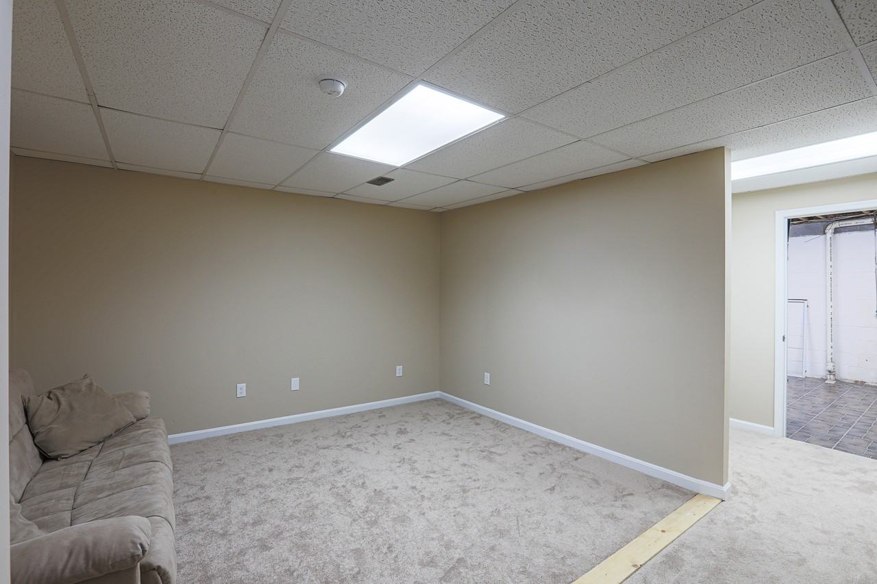 1020 Dartmouth Glen Way #1 - Photo 6 of 10