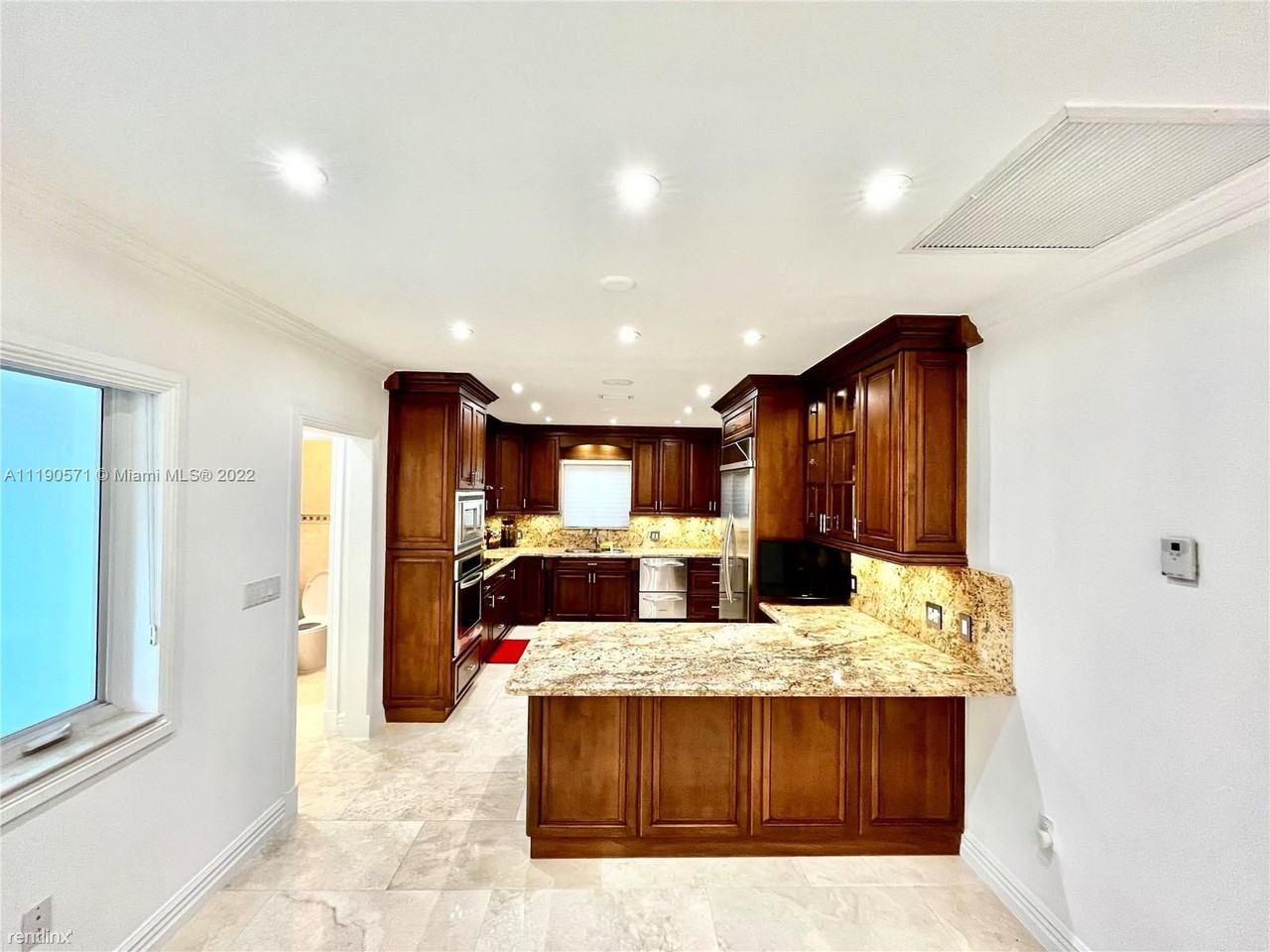 616 Tiziano Ave - Photo 2 of 26