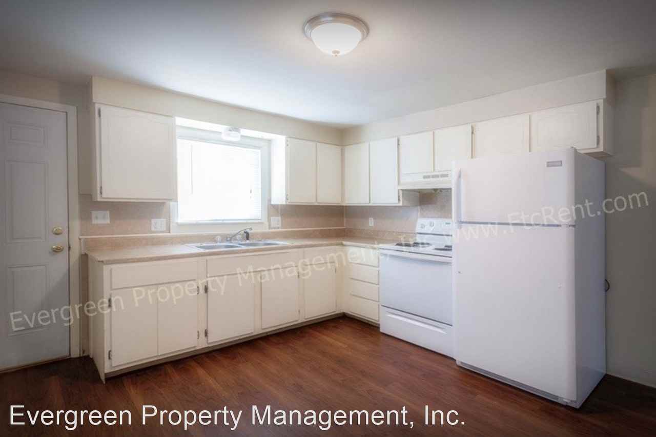 3006 Sunset Drive - Photo 2 of 19