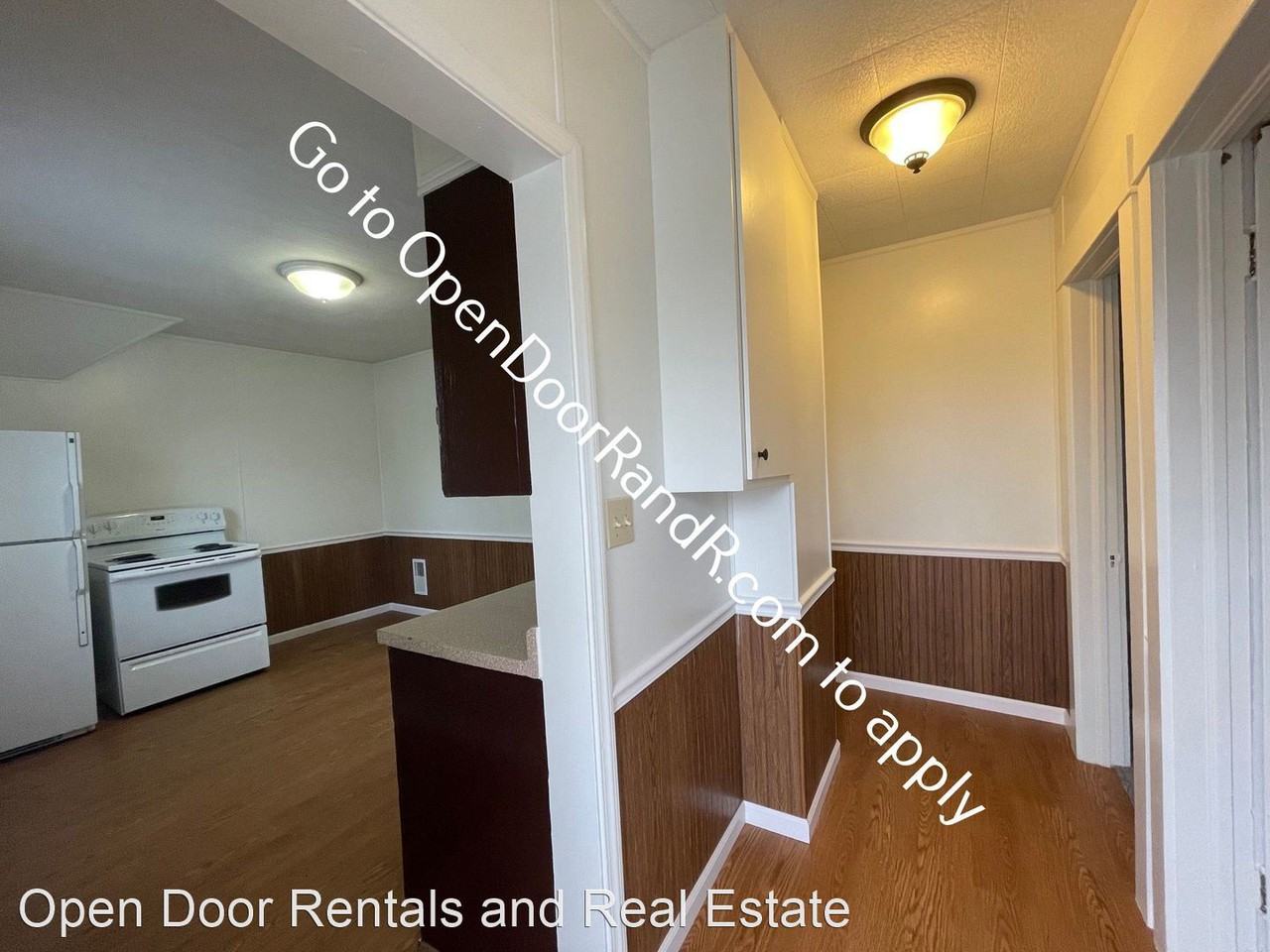 322 S Phillip St - Photo 3 of 12