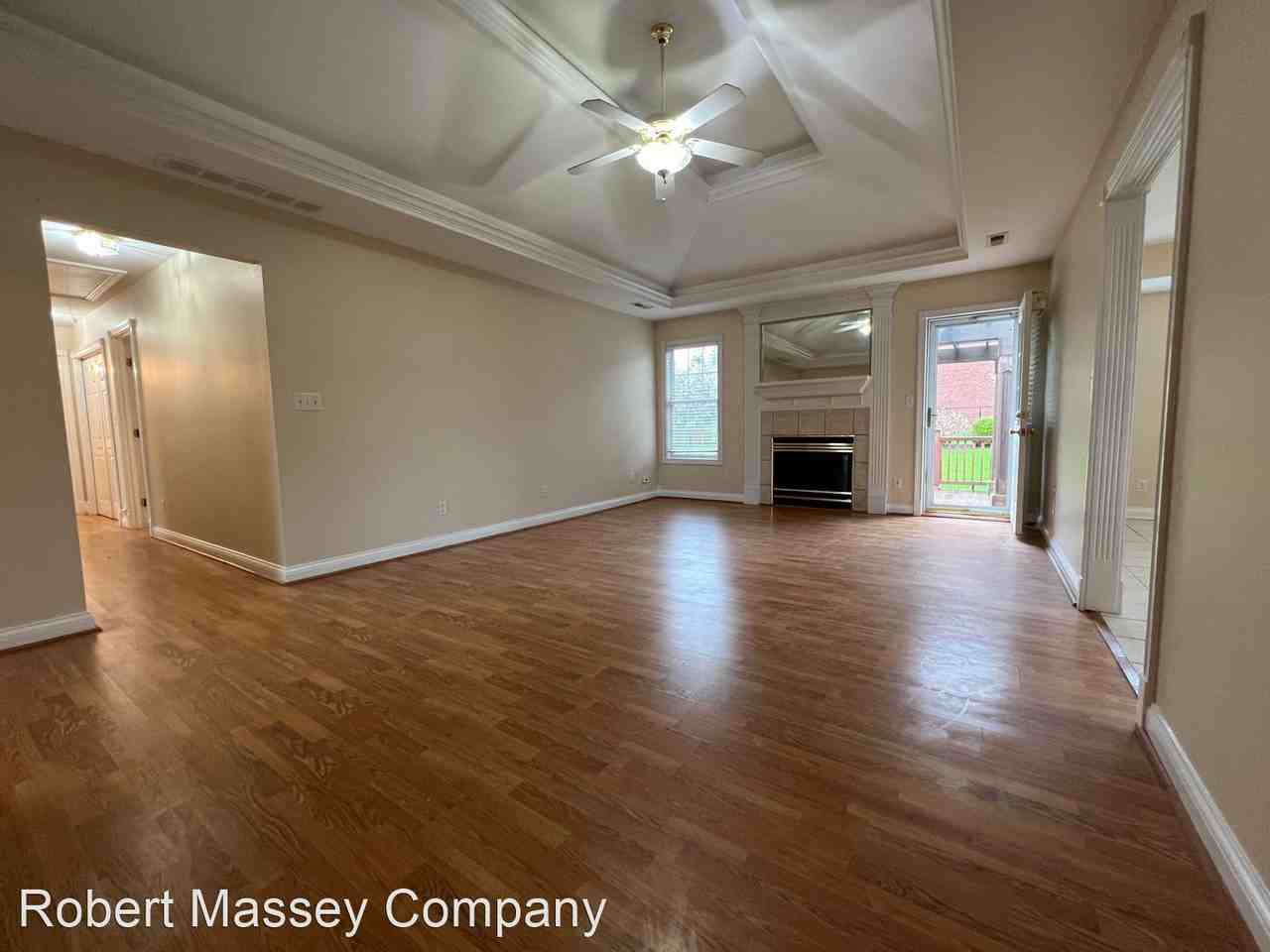 1931 Prestwick Dr - Photo 3 of 34