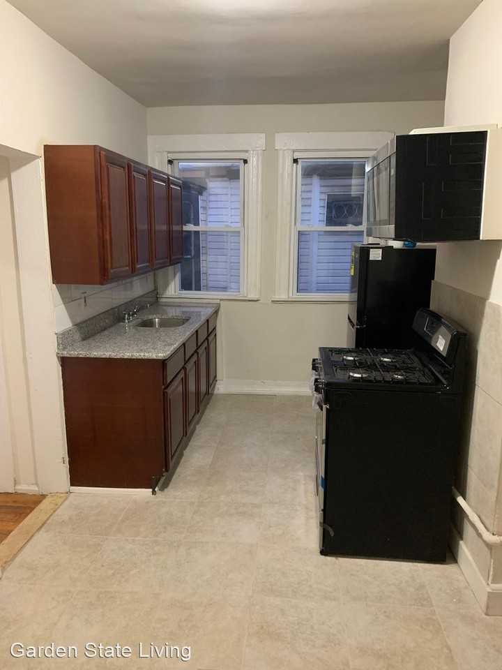 47 Eaton Place - Photo 3 of 13