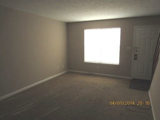 1501 Ramsgate Ln #B - Photo 2 of 8