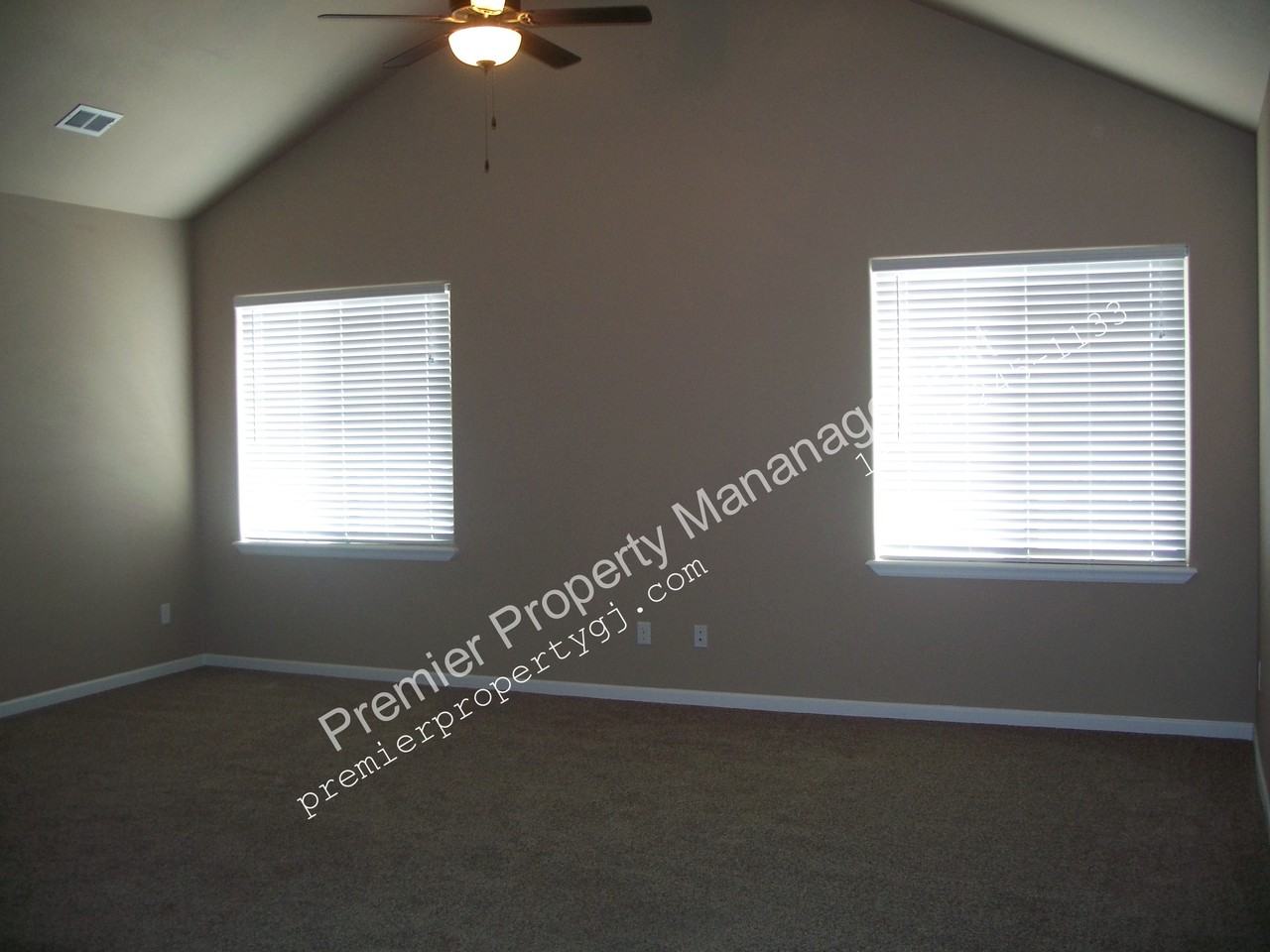 657 Copper Canyon Dr - Photo 2 of 9