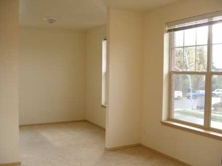 2506 Cornwall Ave #101 - Photo 3 of 4