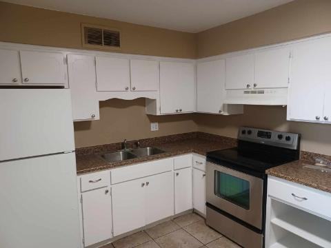 2311 W Glenrosa Ave - Photo 2 of 4