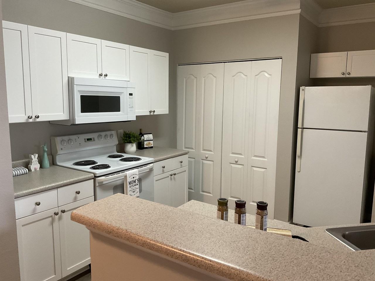 8813 Villa View Cir #8813VVC204 - Photo 7 of 26