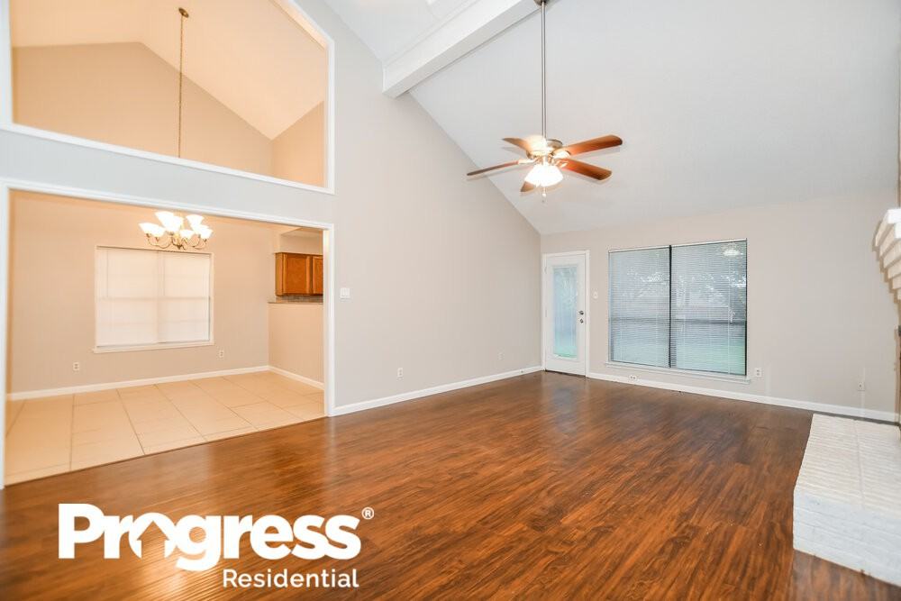 6306 Azalea Dr - Photo 3 of 16