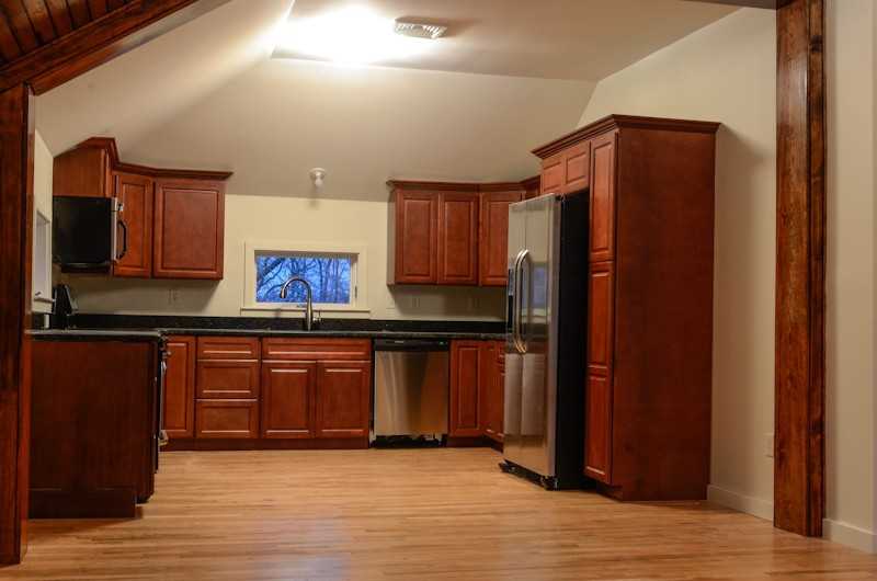 96 Hillside Ave - Photo 3 of 6