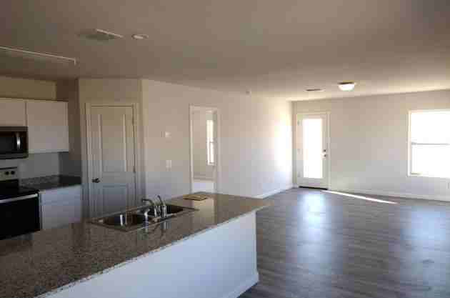 S Picacho Heights Rd & S Comanche St