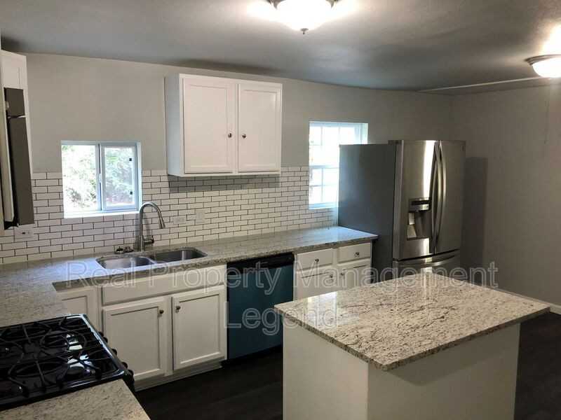 502 S Rusk St - Photo 7 of 20