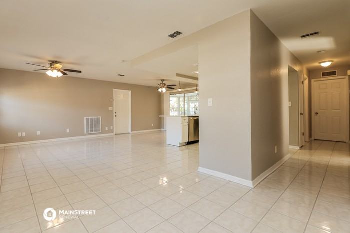 7212 Carmel Ave - Photo 3 of 16