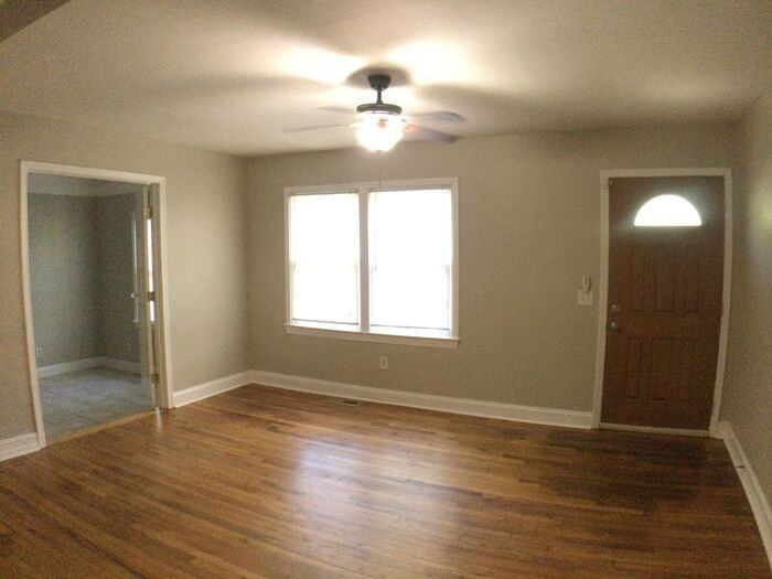 1681 Braeburn Dr Se - Photo 2 of 16