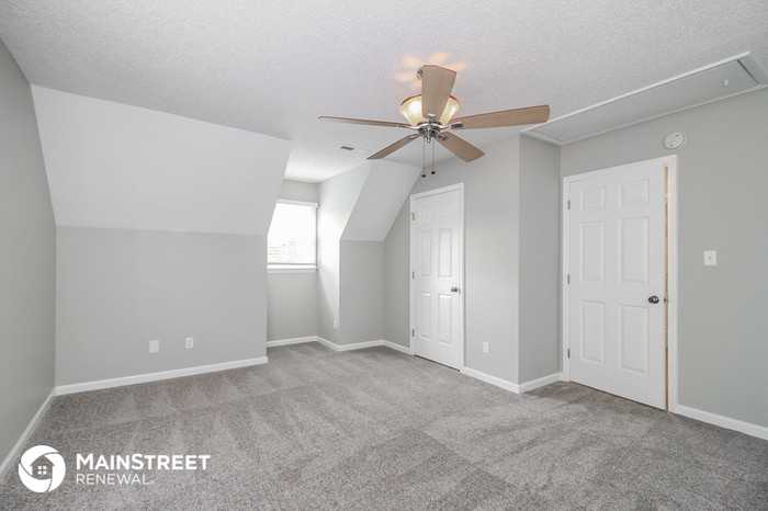 720 Leatherwood Ct - Photo 2 of 2