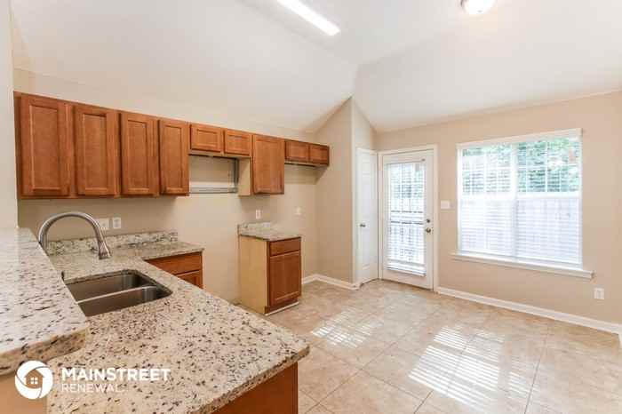 1897 Garden Leaf Dr - Photo 3 of 8