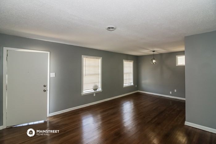 4559 Cottonwood Rd - Photo 2 of 7