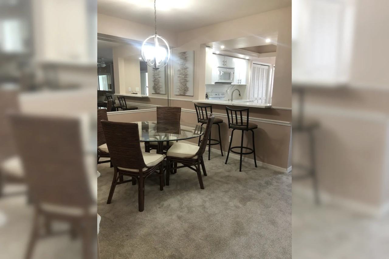 7320 Glenmoor Ln - Photo 3 of 27