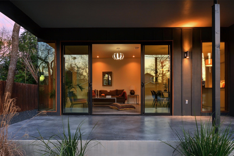 7301 Hardy Dr #B - Photo 2 of 7