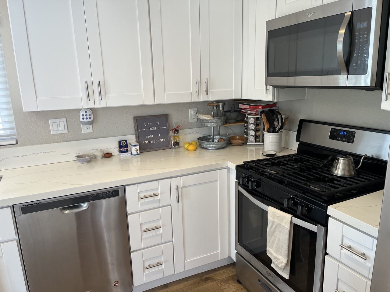 3675 Cherokee Avenue ##4 - Photo 7 of 25