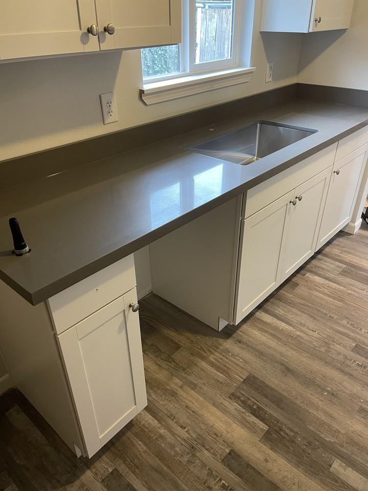 303 4th St #2 - Photo 2 of 9