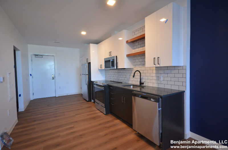 89 Brighton Ave #515