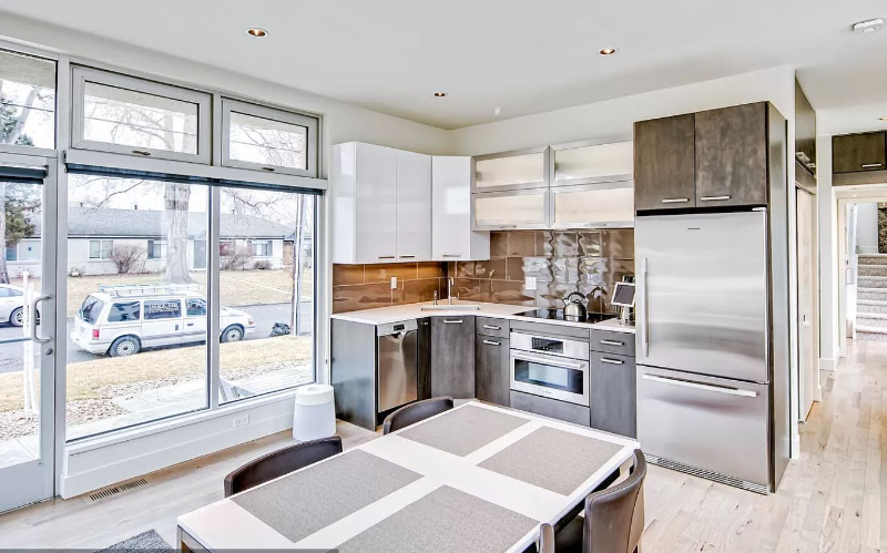 402 Harrison St - Photo 2 of 31