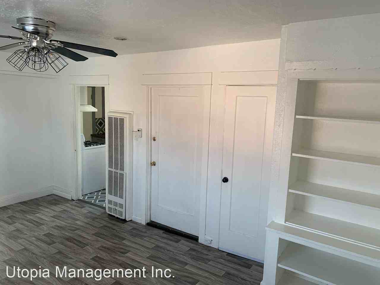 2312 Country Club Blvd - Photo 3 of 21