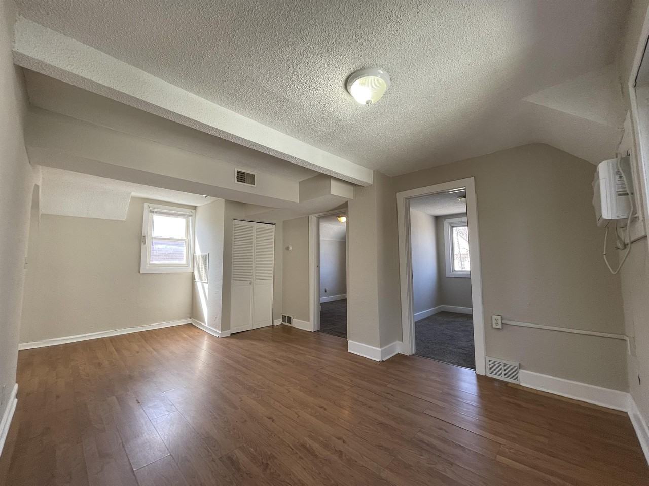 2113 5th St Ne #2 - Photo 3 of 13