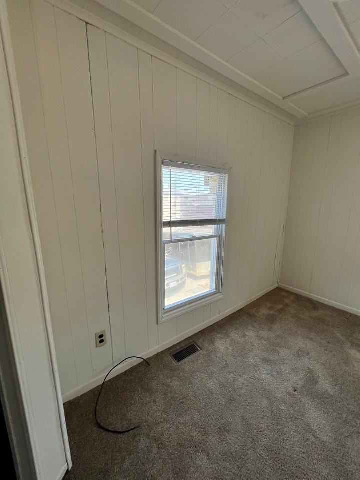 1128 Pickett St #1 - Photo 7 of 14