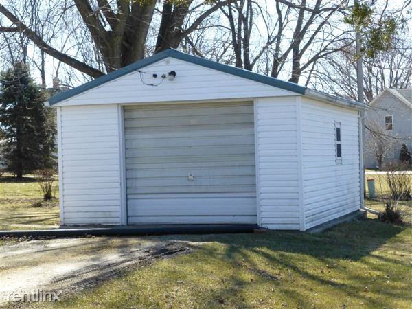 202 Vine St - Photo 3 of 10