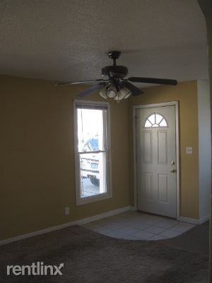 13360 Helen St - Photo 3 of 12