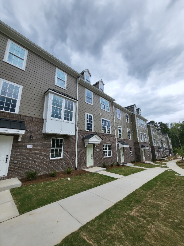 1105 Kentlands Dr - Photo 2 of 23