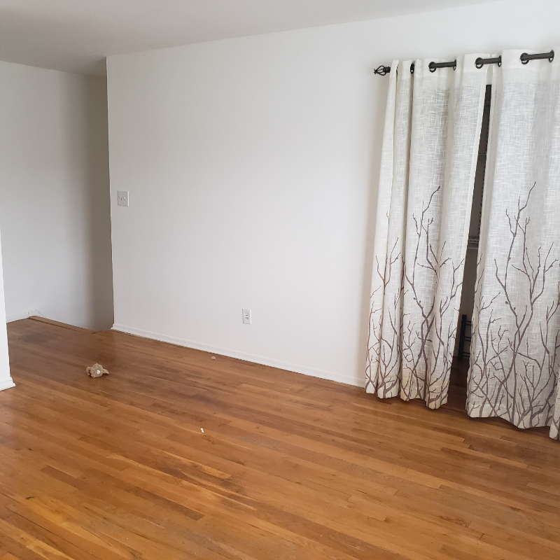 927 124th St - Photo 2 of 9